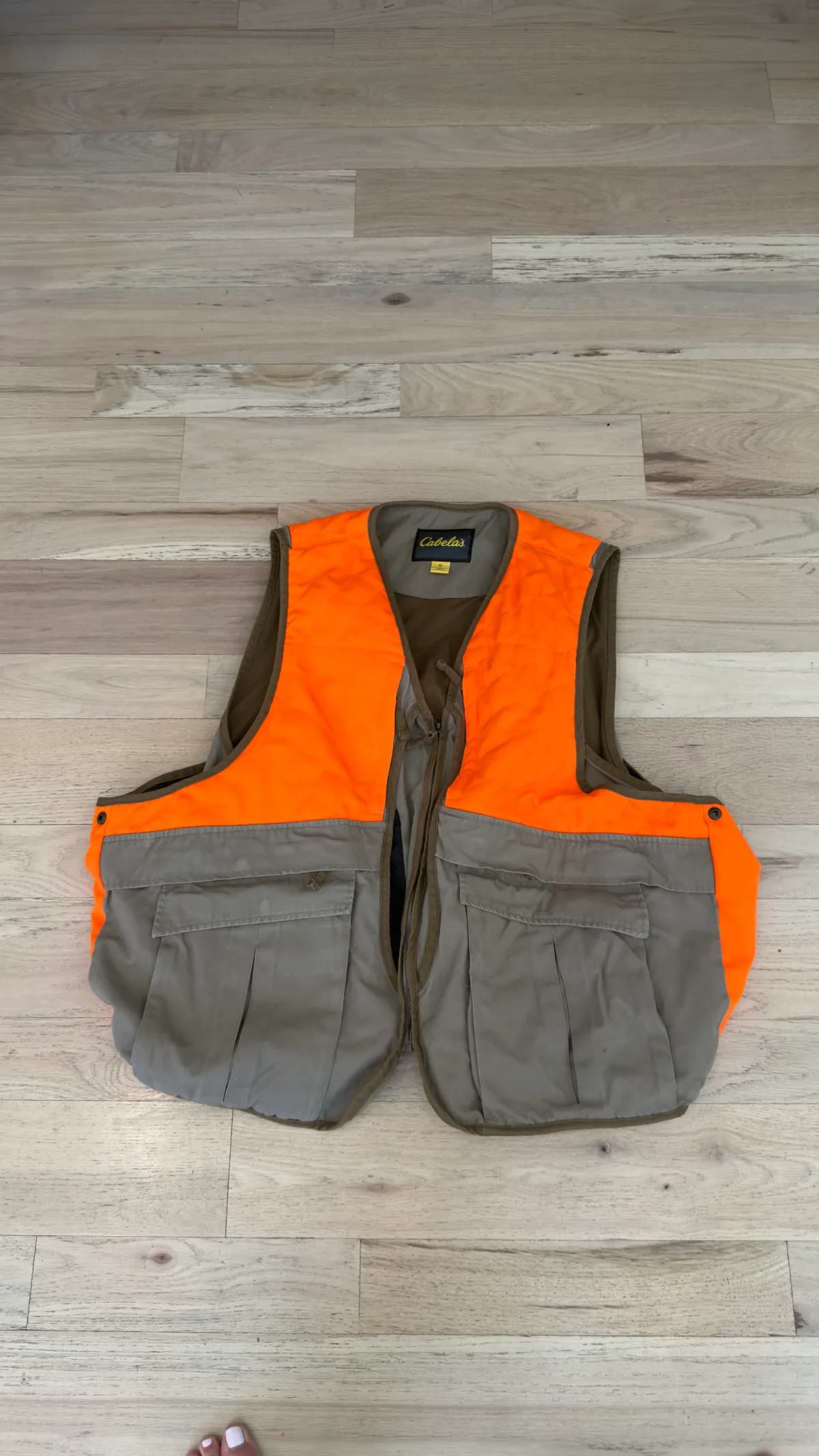 GOOD- CABELLA'S UPLAND GAME BLAZE ORANGE HUNTING VEST