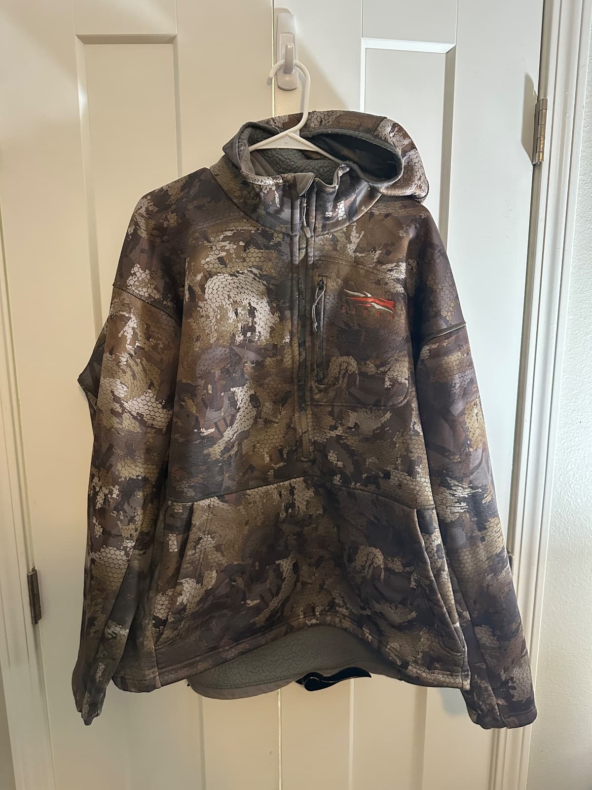 Sitka Gradient Hoodie